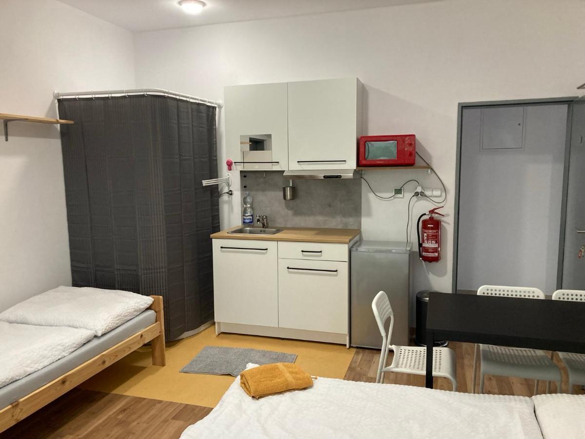 Klubovna u Kanálu - mini apartman Racice  Exteriér fotografie